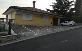 Guest House Vila Luka