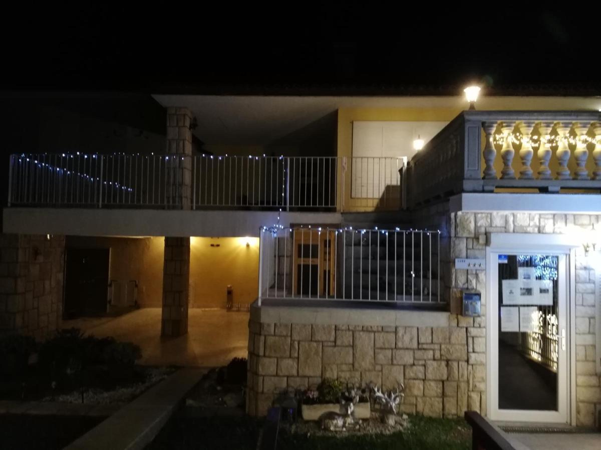 Guest House Vila Luka Portorož Kültér fotó